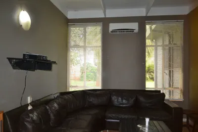 4 Bedroom House with Granny Flat and Borehole photo 3